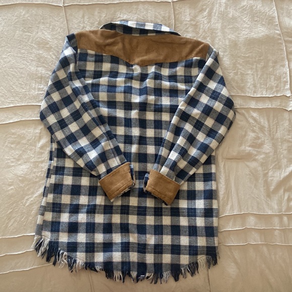Madison Creek Button Down Shirt - Picture 2 of 5